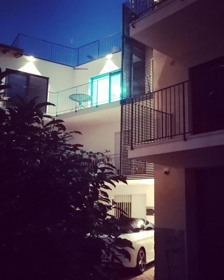 New Marina Apartments توري ديل بيناكو المظهر الخارجي الصورة