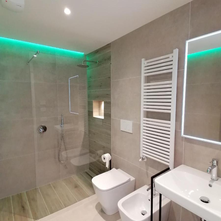 New Marina Apartments توري ديل بيناكو المظهر الخارجي الصورة